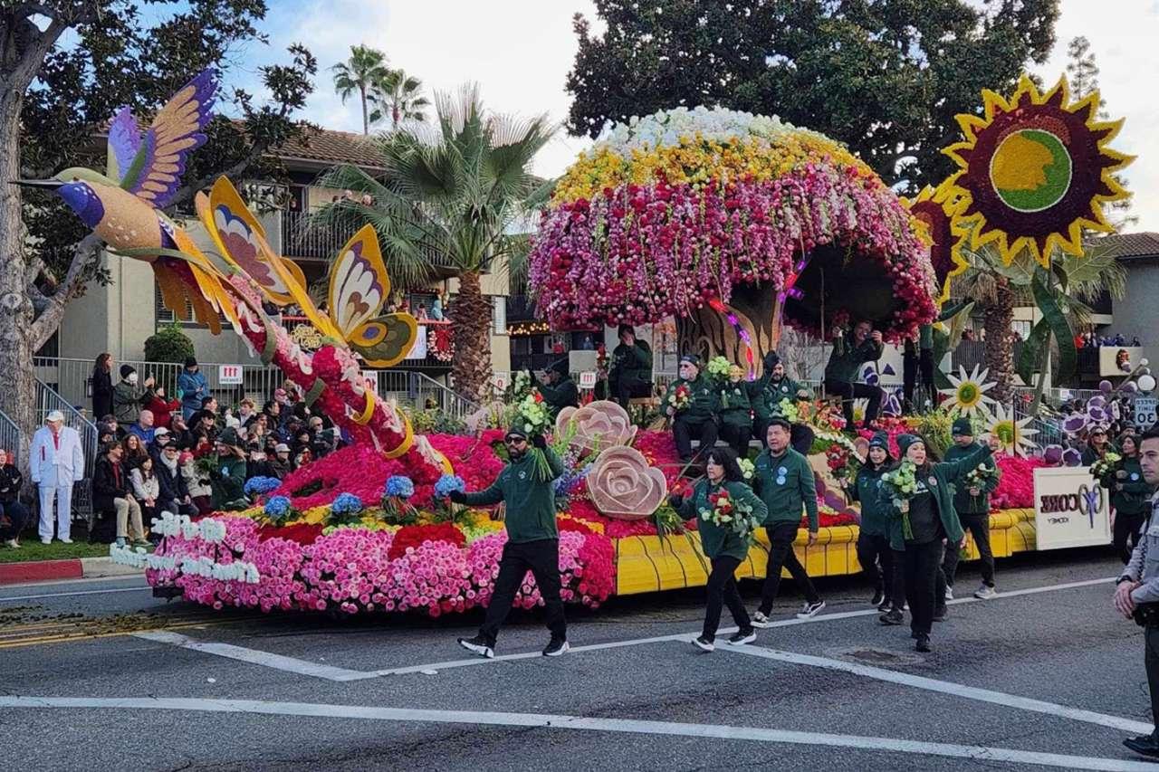UCLA CORE Kidney Float at the Rose Parade 2024